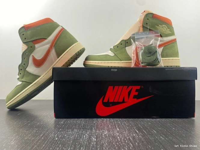 1st Kicks Air Craft Jordan 1 FB9934-300 Celadon High OG 0820